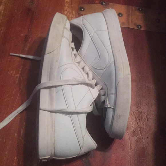 Nike’s - Picture 4 of 4